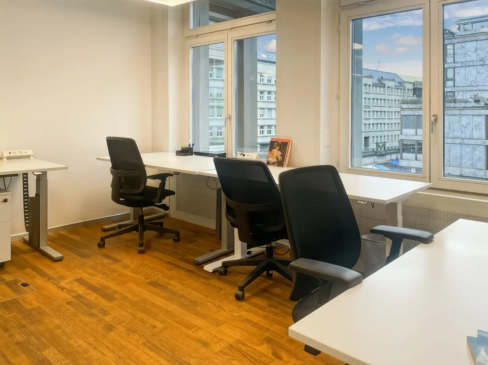 Office space for 3 in Spaces Bleicherweg
