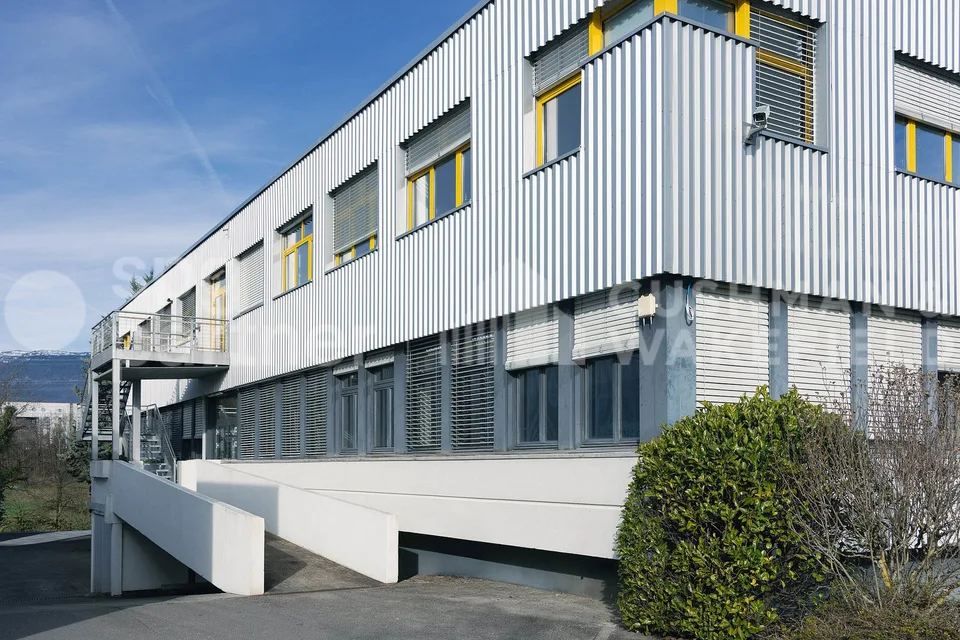 Surfaces industrielles et administratives - Veyrot 11