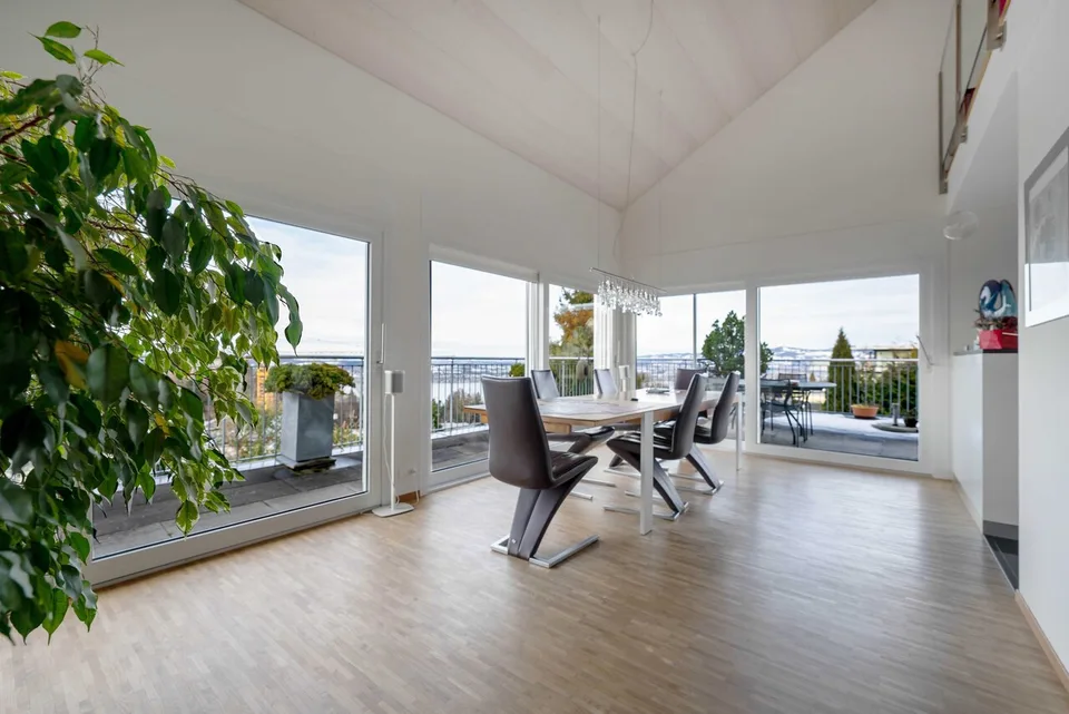 Casa unifamiliare di 7,5 locali con vista fantastica sul lago a Feusisberg
