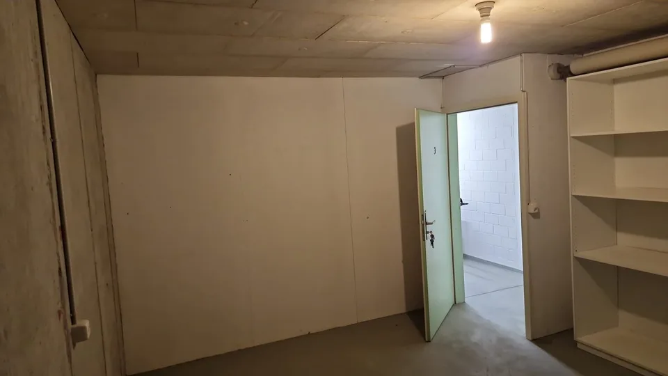 Salle de bricolage à Arch