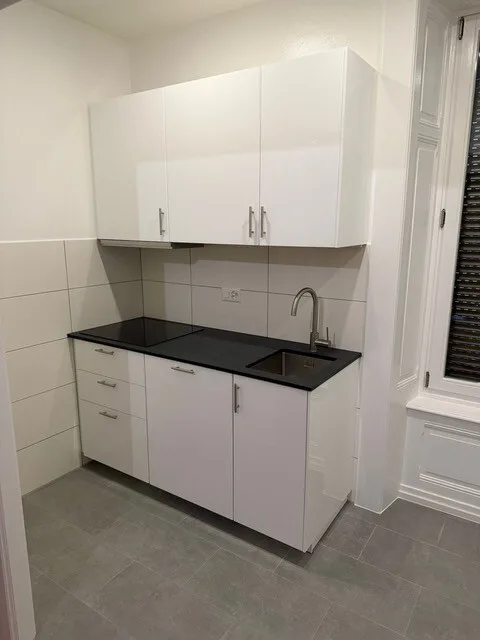 SUPERBES APPARTMENT RENOVIERTE 4 ZIMMER 134 M2 MIT CHARME