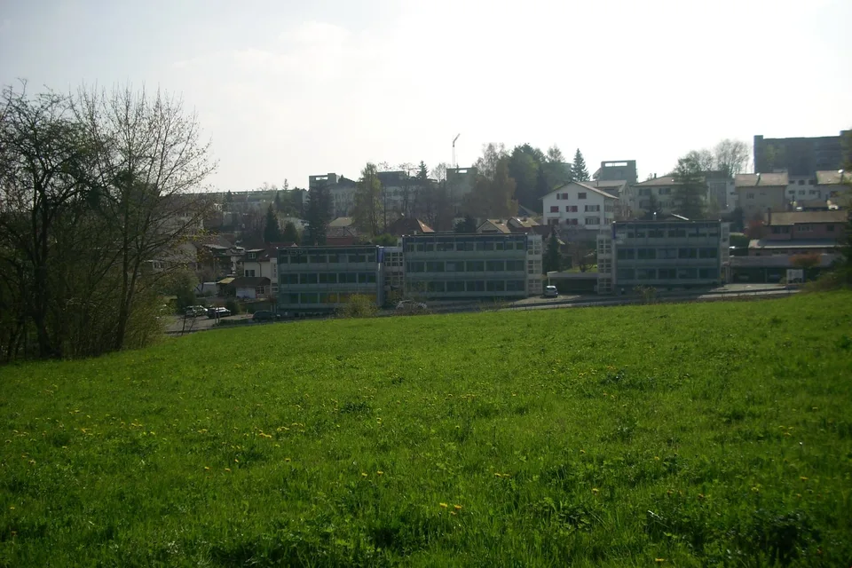 Von 124 bis 874 m2 Büroflächen in Granges-Paccot/Freiburg