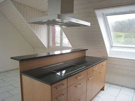 Helle, moderne 5½-Zimmer-Dachwohnung an zentraler Lage