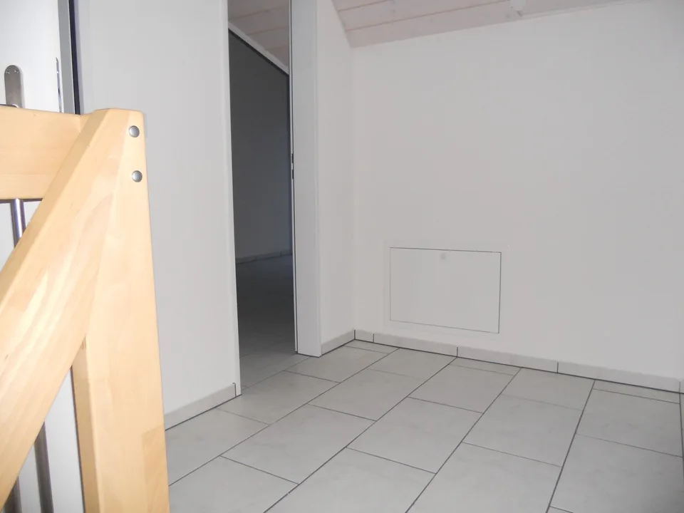 Helle, moderne 5½-Zimmer-Dachwohnung an zentraler Lage – Foto 6 von 11