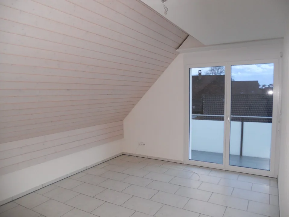 Helle, moderne 5½-Zimmer-Dachwohnung an zentraler Lage – Foto 8 von 11