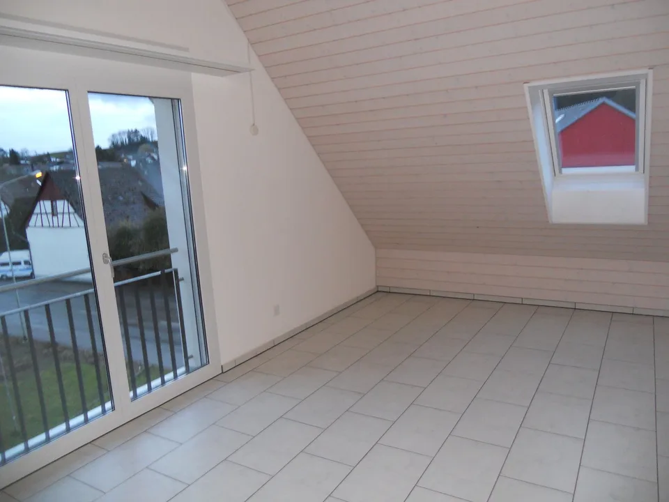 Helle, moderne 5½-Zimmer-Dachwohnung an zentraler Lage – Foto 9 von 11
