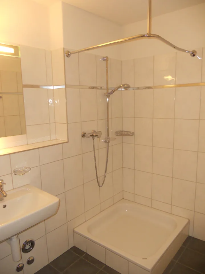 Helle, moderne 5½-Zimmer-Dachwohnung an zentraler Lage