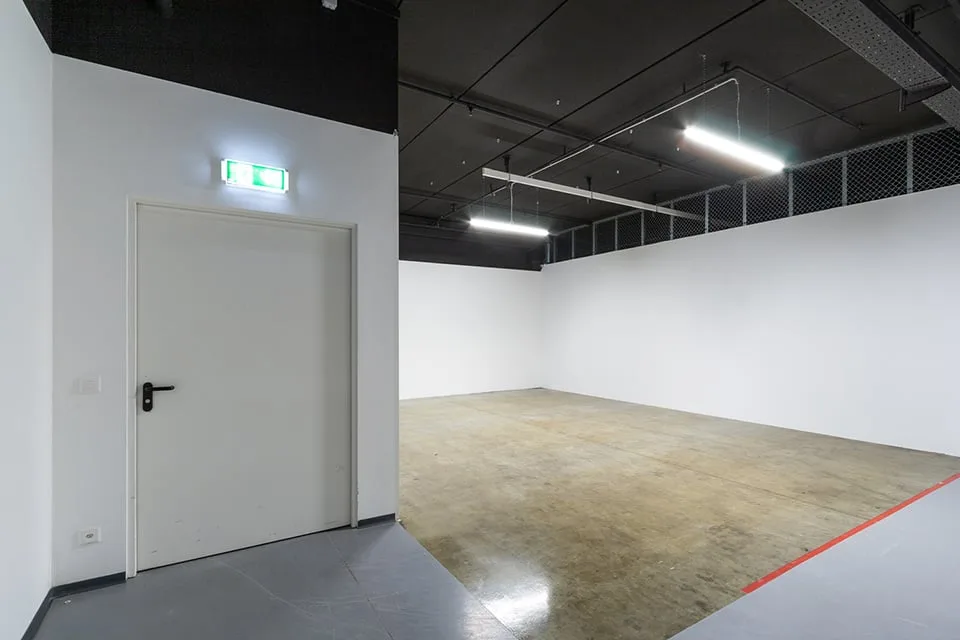 LUGANO NORD - AFFITTASI MAGAZZINO DI 40 MQ (rif. D10)