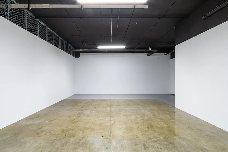 LUGANO NORD - AFFITTASI MAGAZZINO DI 40 MQ (rif. D10)