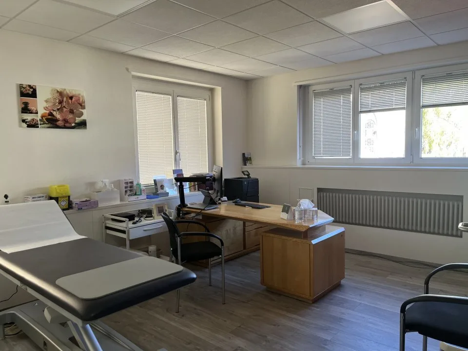 01089 - Locale - Serre 63 - La Chaux-de-Fonds