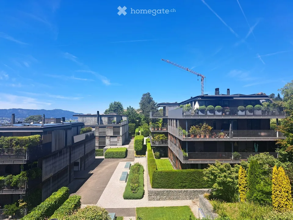 Appartement de rêve au dernier étage avec vue sur le lac à Erlenbach ZH