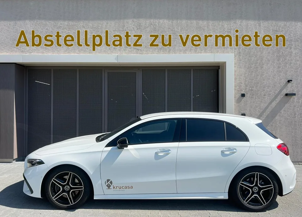 Einstellhallenplätze und Parkplätze zu vermieten