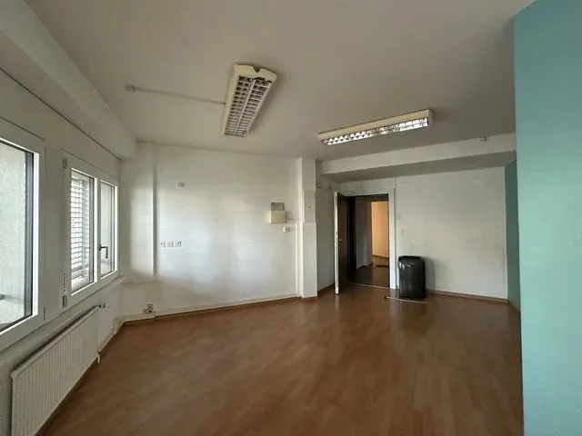 Lokal im 1. Stock mit 69m2