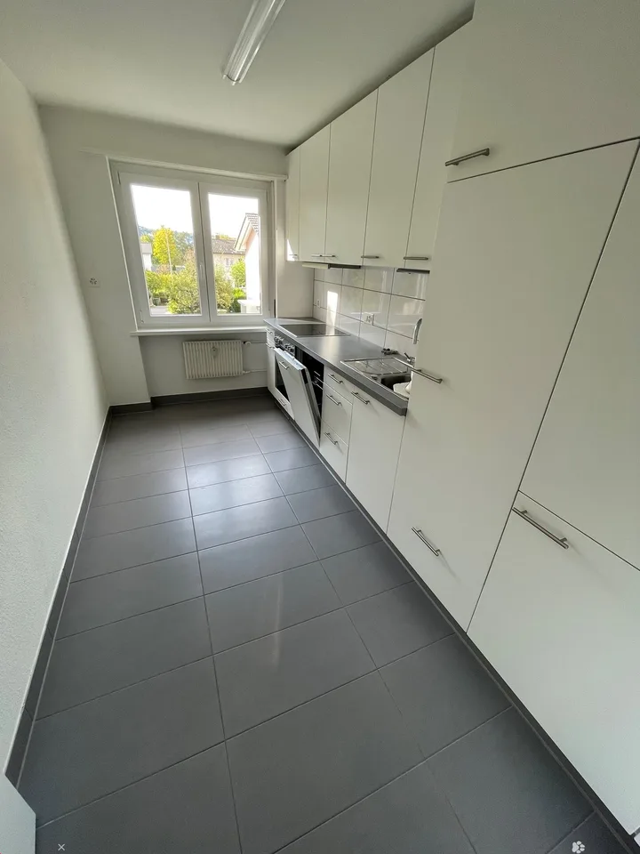 Renovierte 3-Zimmerwohnung mit 2 Balkonen – photo 6 of 9