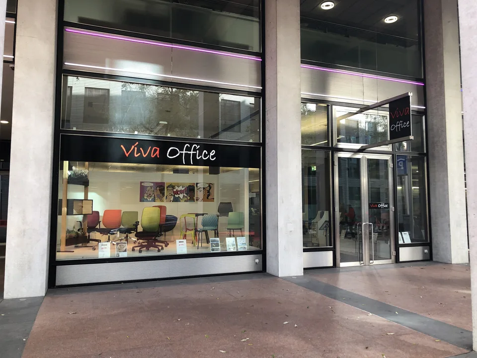 Directement sur la Place Rouge, dans une zone piétonne très fréquentée