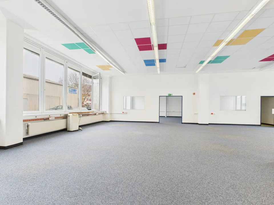 350m2 di spazio ufficio polivalente (studio, asilo, fisioterapia)