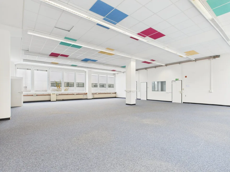 350m2 di spazio ufficio polivalente (studio, asilo, fisioterapia)