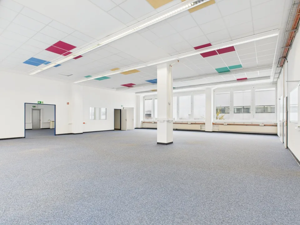 350m2 vielseitig nutzbare Bürofläche (Praxis, Kita, Physio)