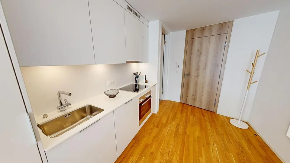 Modern Bright Studio with Balcony - Lausanne centre - 10min walk from train station – Foto 7 von 8