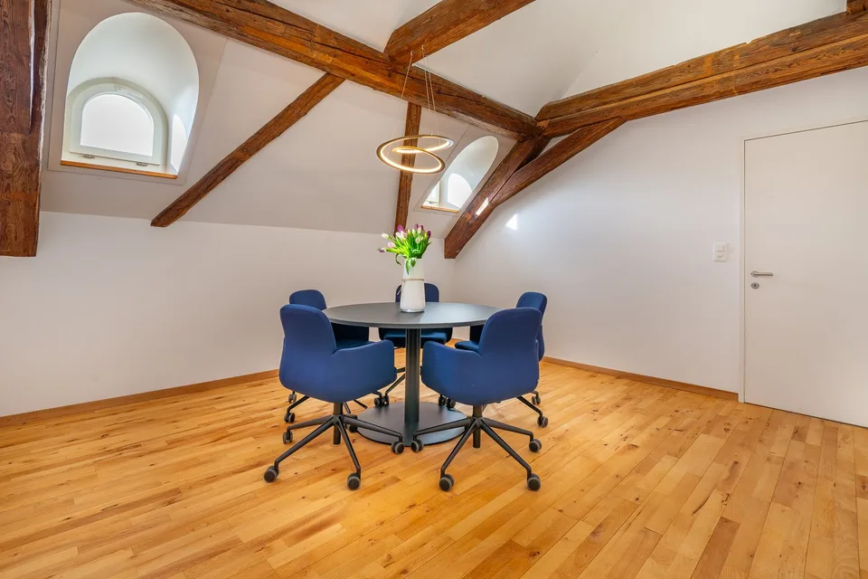 Single workspace for rent in Ittigen Castle – photo 8 of 9