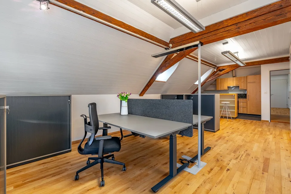 Single workspace for rent in Ittigen Castle