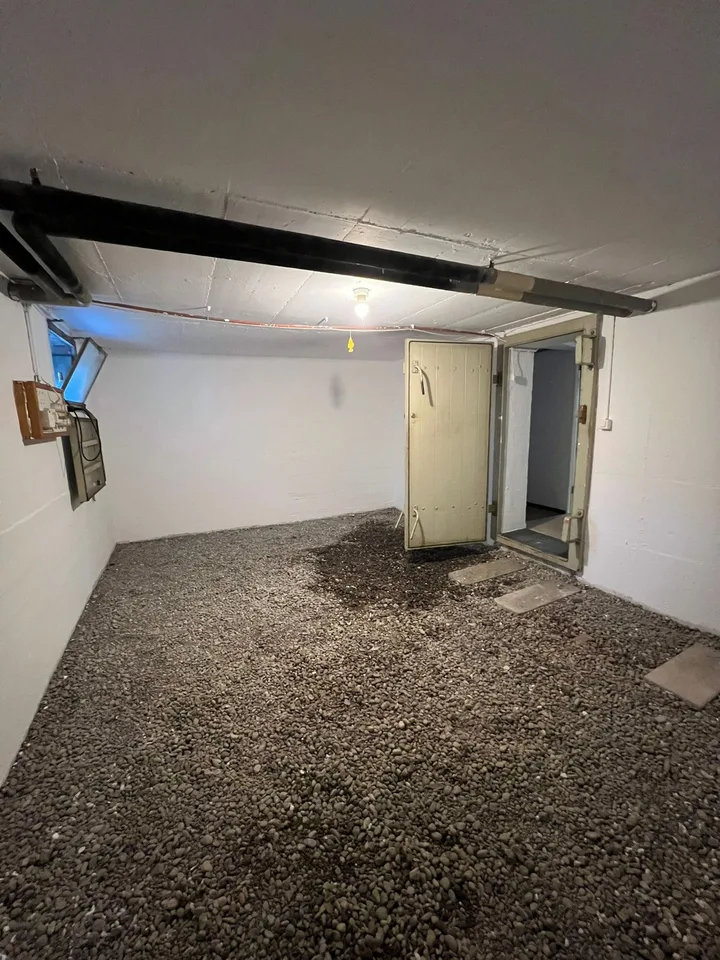 Pièce de loisir et local de stockage à louer à Dietlikon