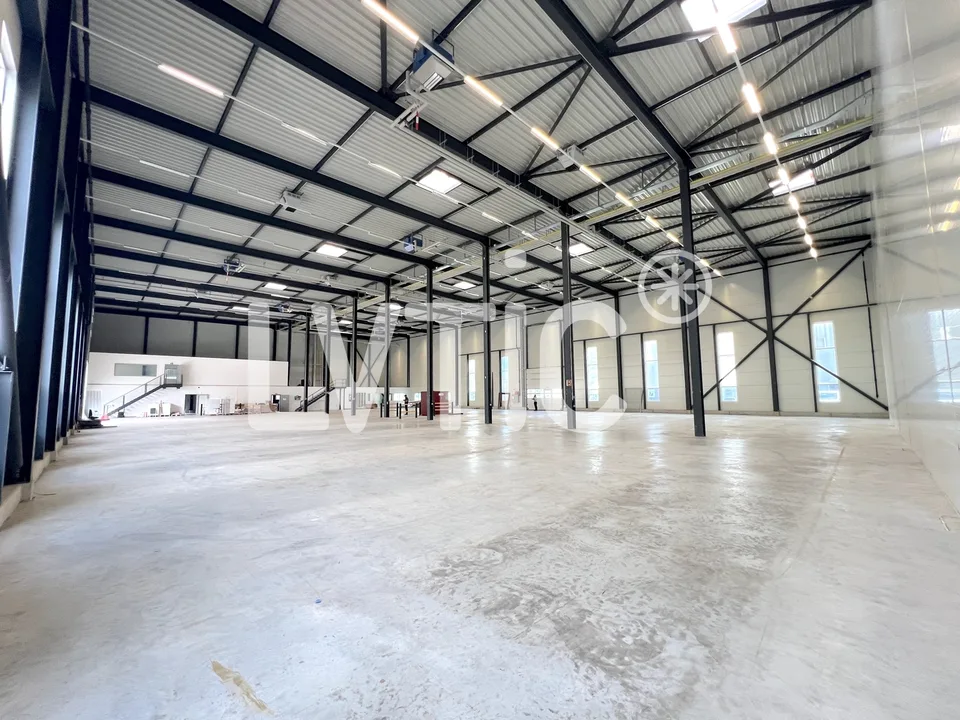 Capannone industriale, 2030 m2 di spazio ufficio in affitto vicino a Sion - Vétroz – foto 6 di 13