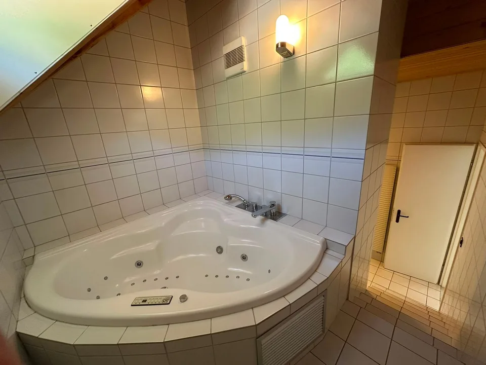 Spacieux appartement de 5.5 pièces avec terrasse à Saint-Imier – photo 14 sur 17