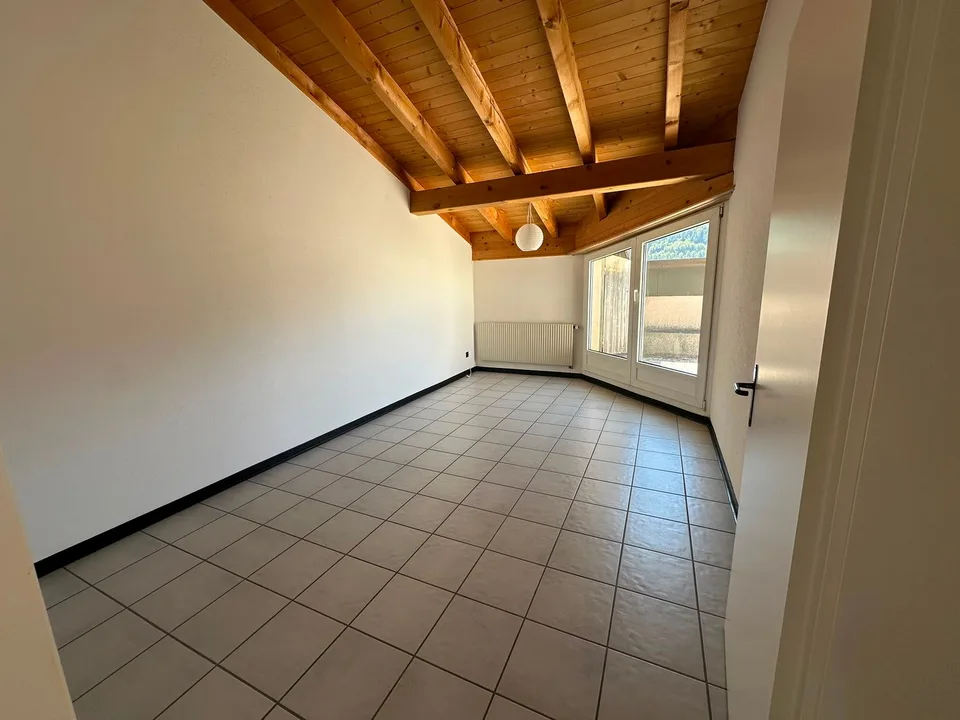 Spacieux appartement de 5.5 pièces avec terrasse à Saint-Imier – photo 8 sur 17