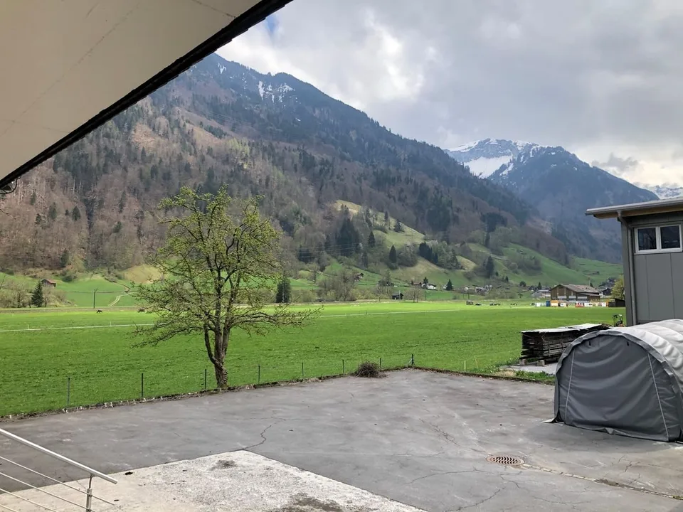 Spazi industriali, aree di stoccaggio e parcheggi in affitto