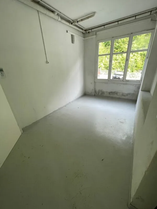 Büro, Hobbyraum. Lager mit WC