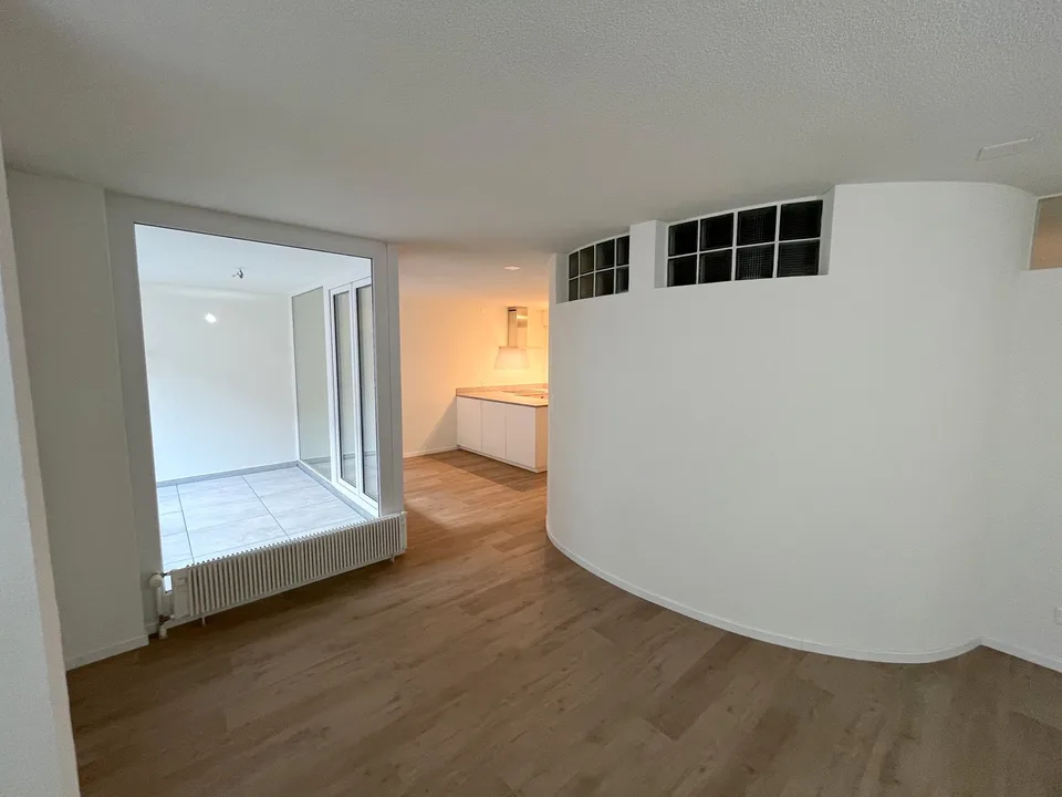 Sanierte 3.5-Zi-Whg mit Terrasse und Balkon – Foto 10 von 13