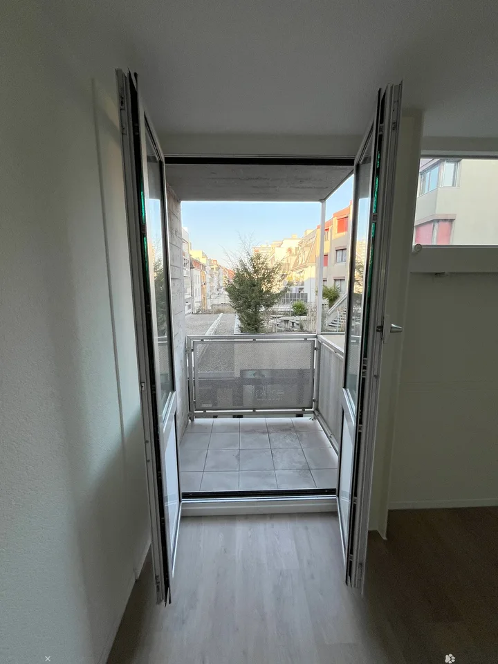 Sanierte 3.5-Zi-Whg mit Terrasse und Balkon – Foto 6 von 13