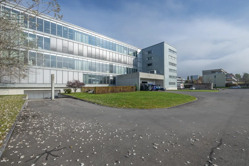 Moderne Produktionsflächen mit vielseitigen Nutzungsmöglichkeiten in Risch-Rotkreuz