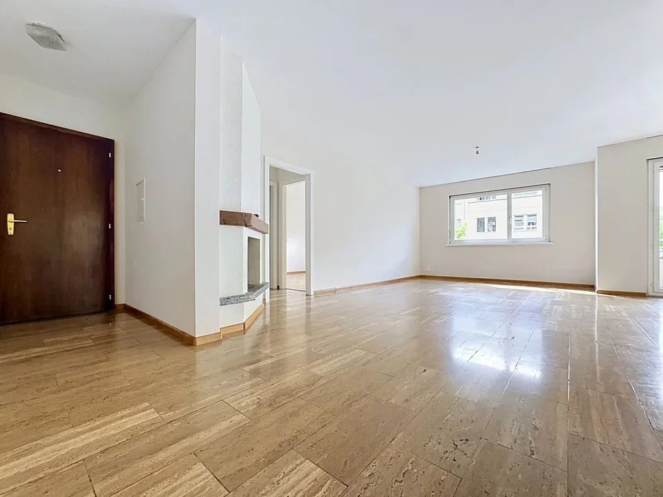 Spacieux 6.5 pièces avec balcon et belle luminosité à Sion
