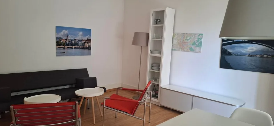 Delizioso appartamento arredato 2 locali con balcone