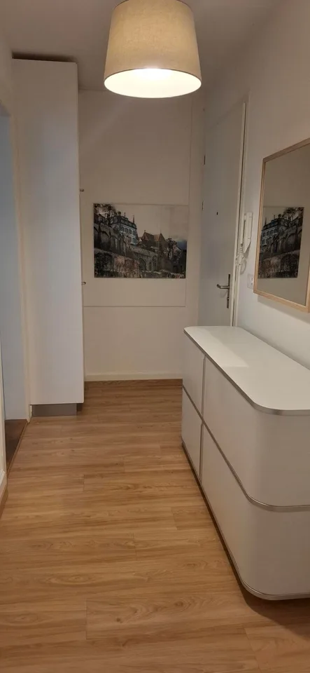 Charmante, möblierte 2-Zimmer-Wohnung mit Balkon
