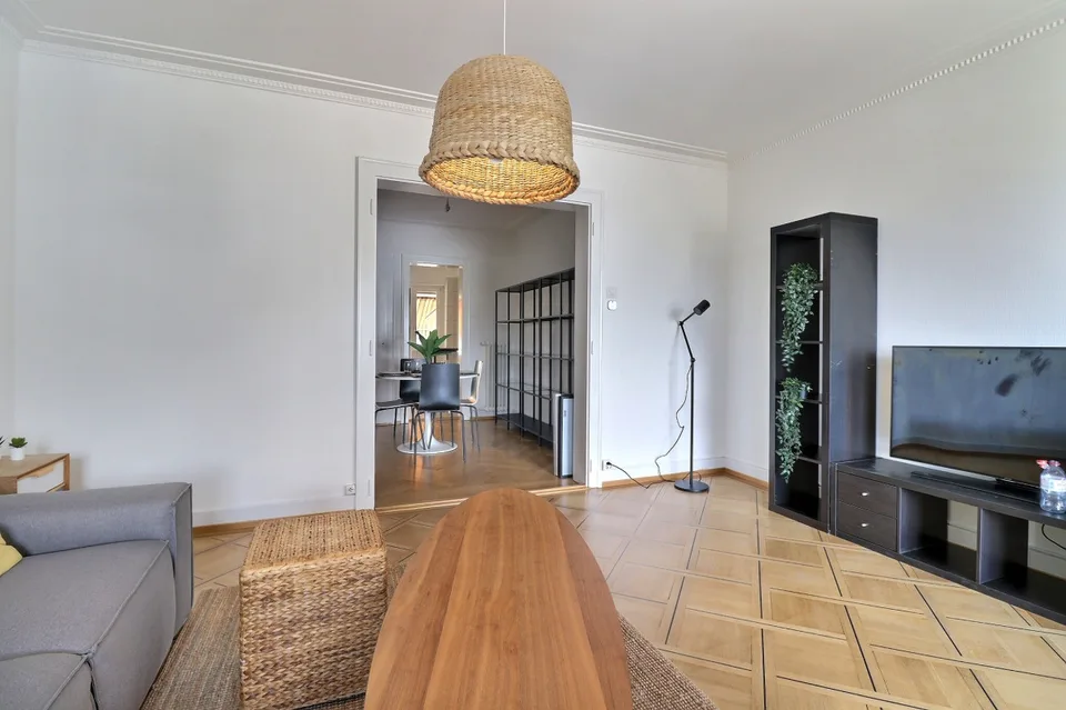 Appartement meublé 2.5 pièces avec balcon et vue imprenable