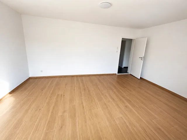 Helle Dachgeschosswohnung verfügt über 2 Balkone und Stadtblick – 3.5 Zimmer in Basel