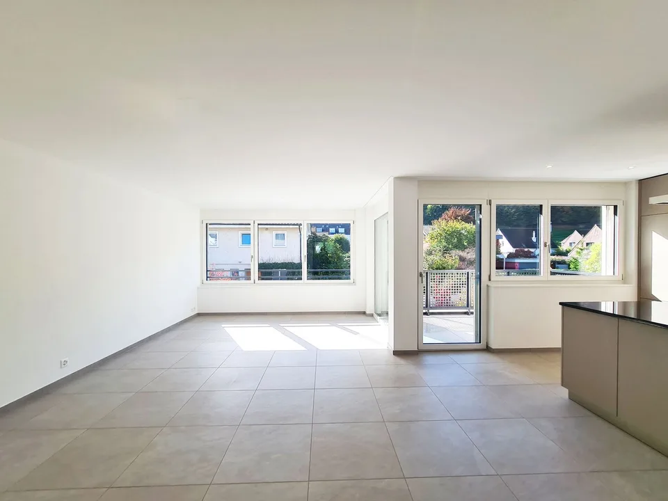 Habitation moderne sans barrières avec vue lointaine