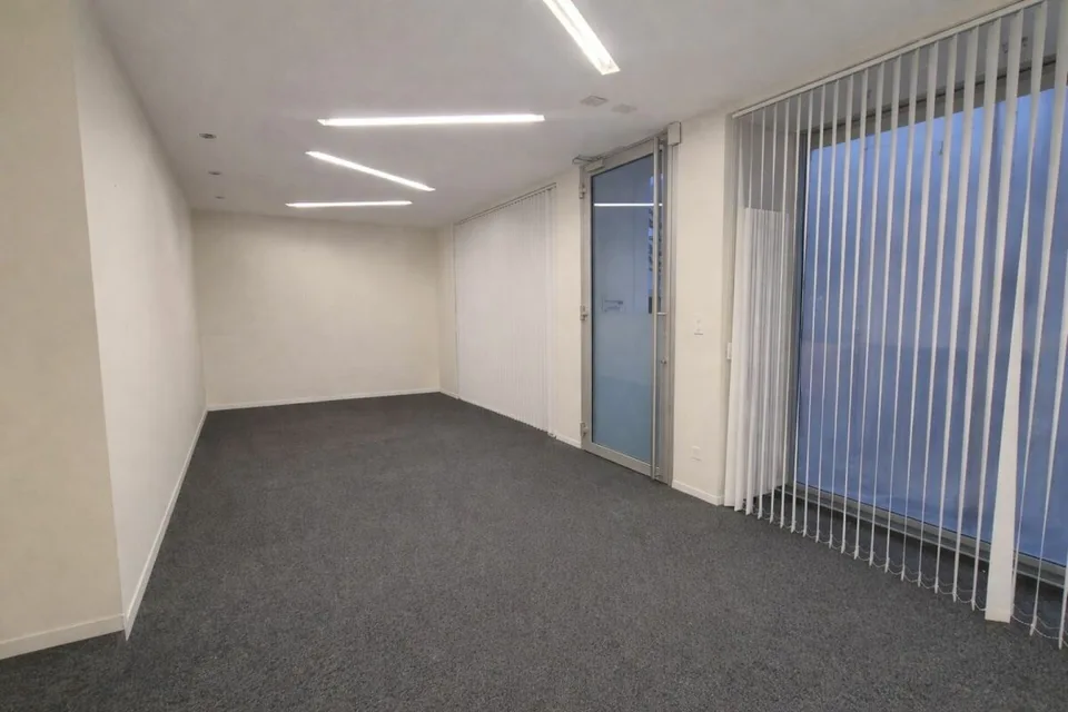 Commercial property ideally located
