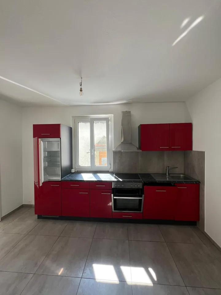 Wunderschönes 3-Zimmer-Apartment im Herzen von Moutier renoviert