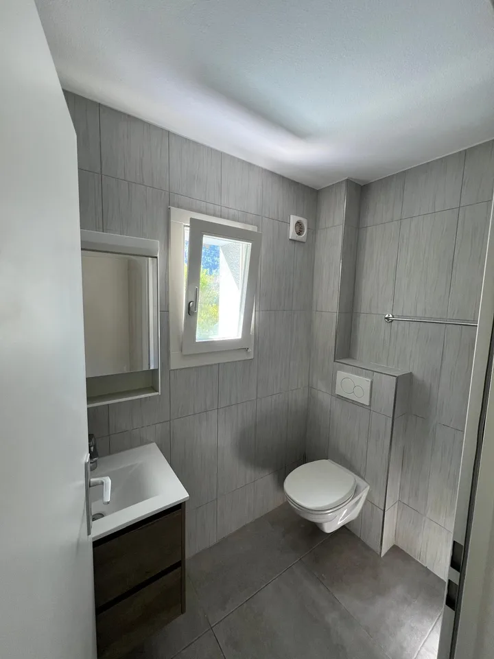 Wunderschönes 3-Zimmer-Apartment im Herzen von Moutier renoviert