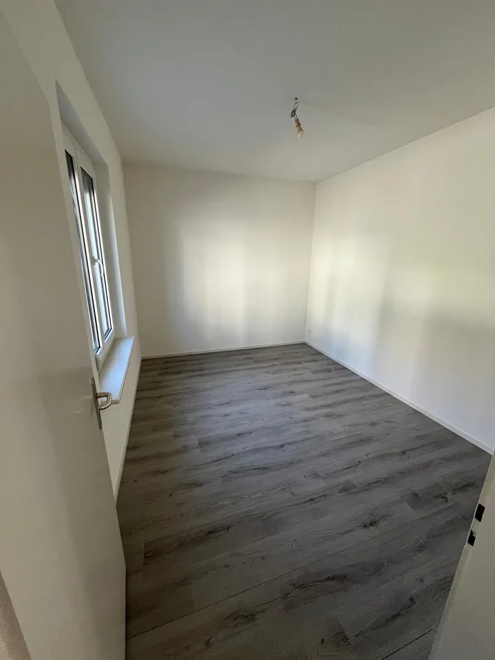 Wunderschönes 3-Zimmer-Apartment im Herzen von Moutier renoviert