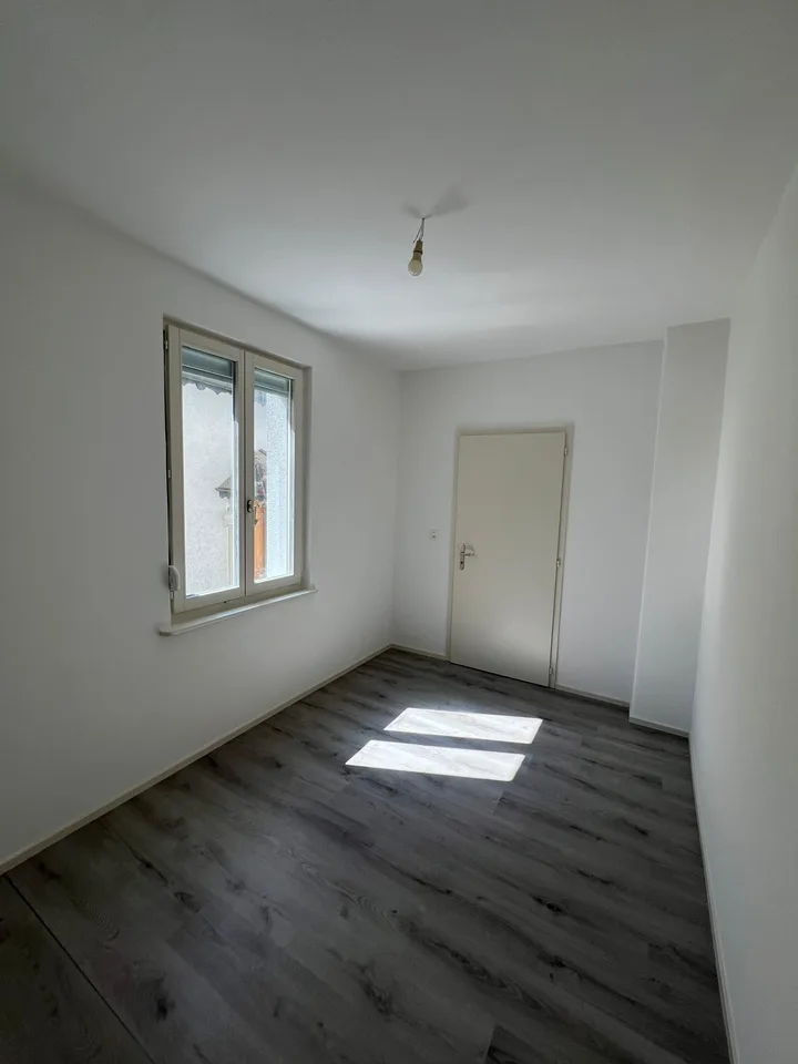 Wohnung 3 Zimmer renoviert im Herzen von Moutier – Foto 8 von 9