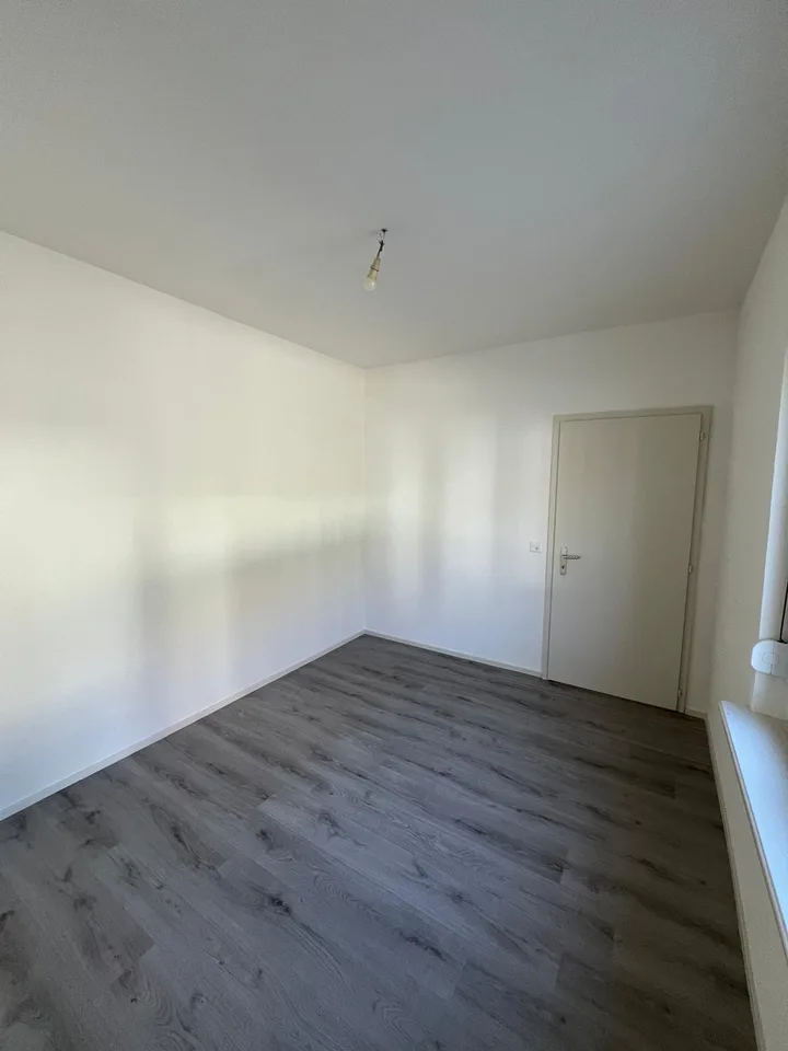 Wohnung 3 Zimmer renoviert im Herzen von Moutier – Foto 7 von 9