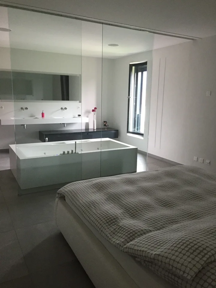 Wohnung mit 5,5 Zimmern im 2. Stock