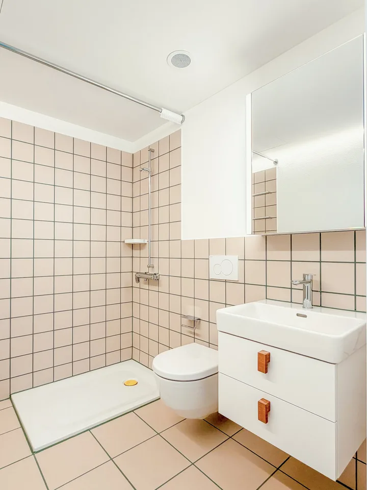 Vivere con stile e vista – appartamento 3.5 locali in una posizione popolare a Zurigo