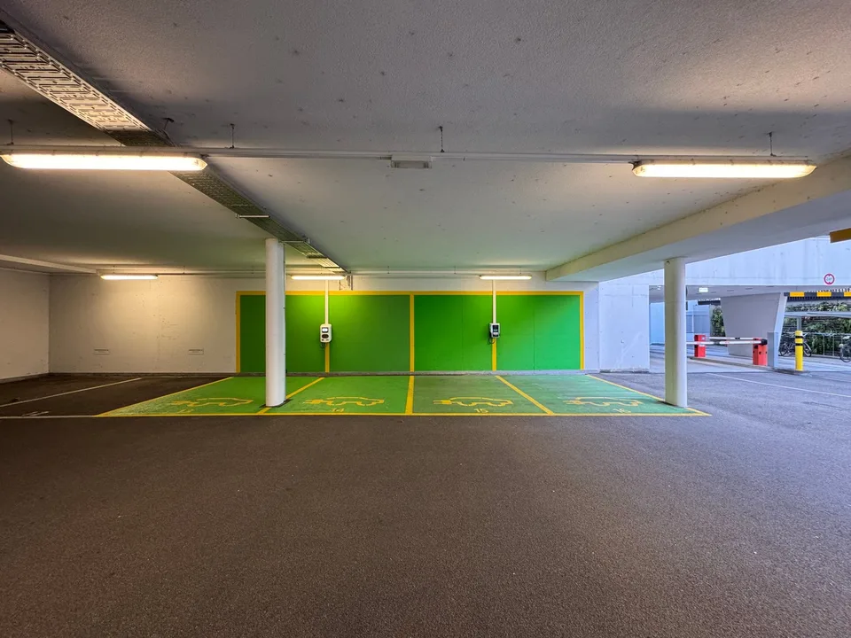 Parcheggi nel garage del TechCenter Reinach