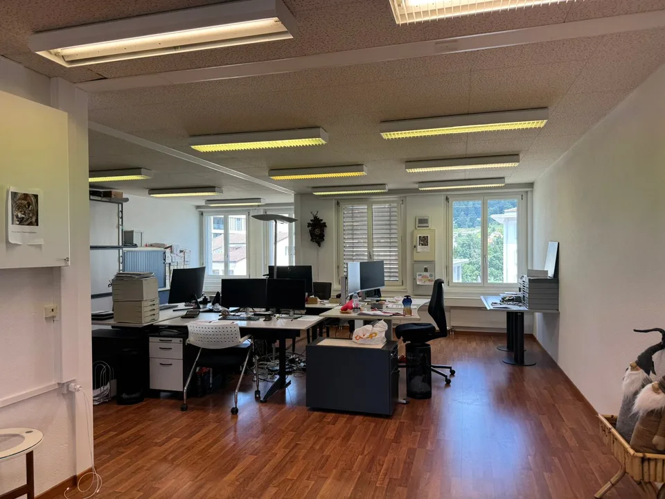 Moderne Büroräume an zentraler Lage in Reinach AG